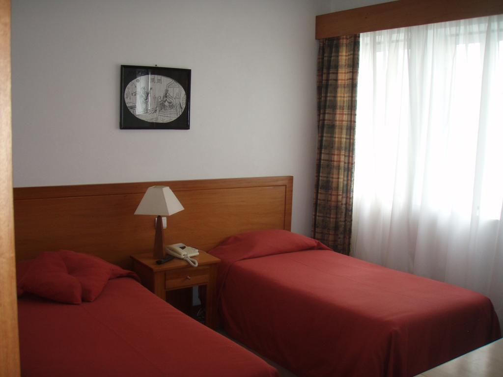 Hotel Residencial Ermida Dos Remedios Прайя-да-Витория Экстерьер фото