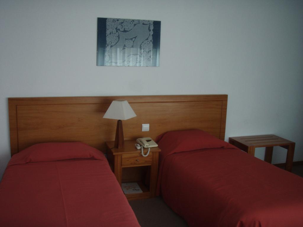 Hotel Residencial Ermida Dos Remedios Прайя-да-Витория Экстерьер фото